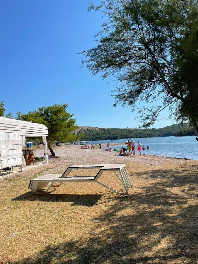 Apartman Luka Jadrtovac Dış mekan fotoğraf