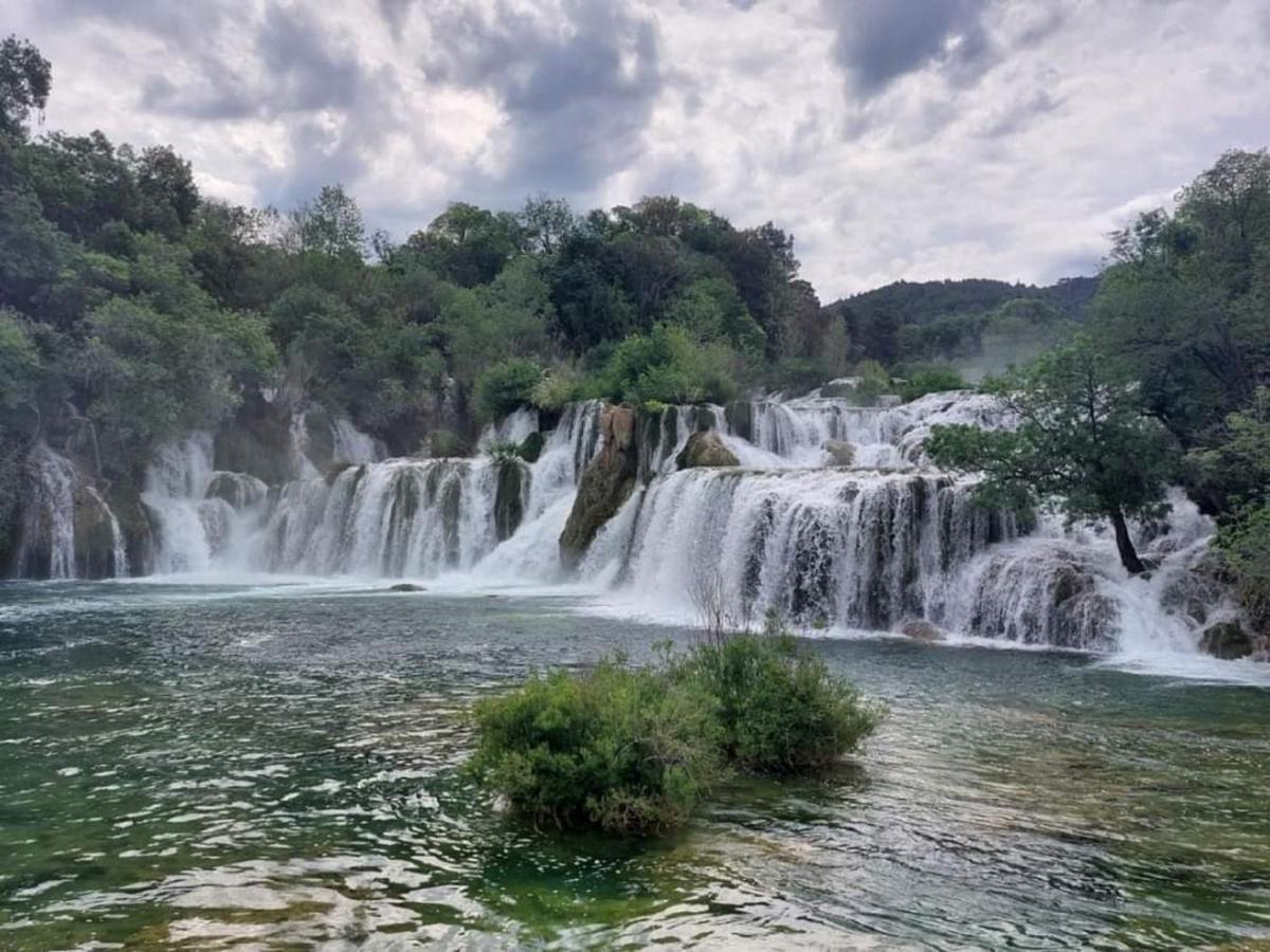 Apartman Luka Jadrtovac Dış mekan fotoğraf